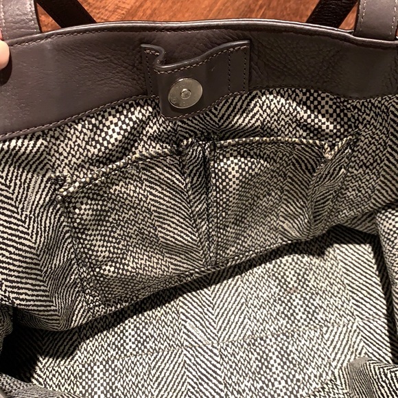 EUC Rebecca Minkoff Mac Latch Tote - Picture 7 of 8